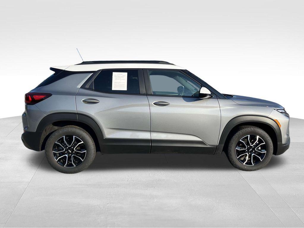new 2025 Chevrolet TrailBlazer car, priced at $25,186