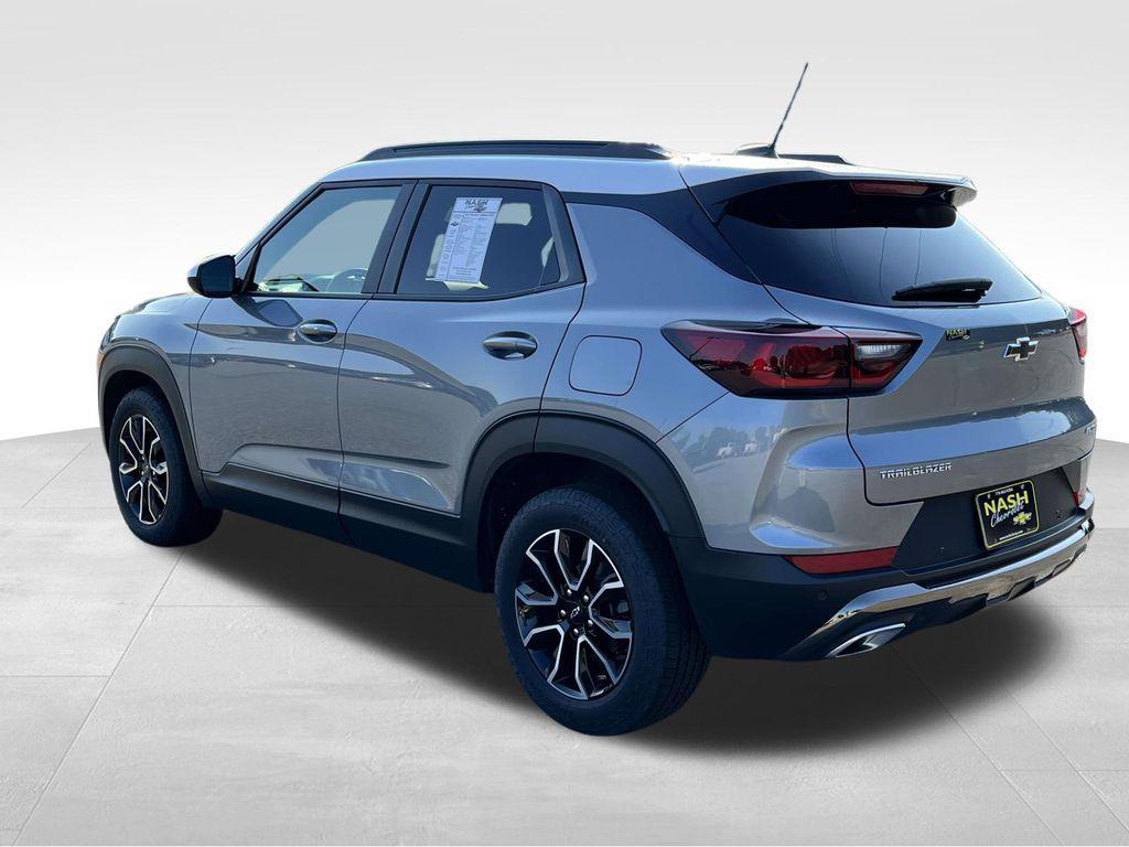 new 2025 Chevrolet TrailBlazer car, priced at $25,186