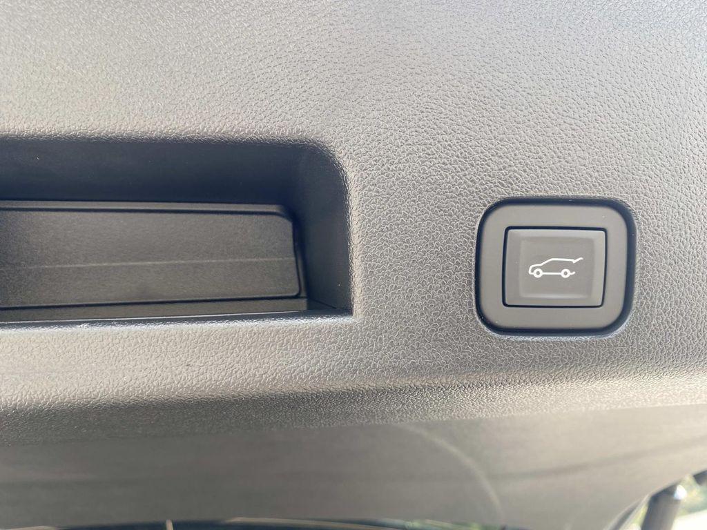 new 2026 Chevrolet Traverse car, priced at $40,139