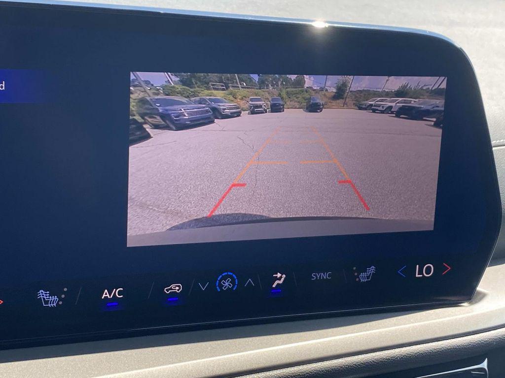new 2026 Chevrolet Traverse car, priced at $40,139