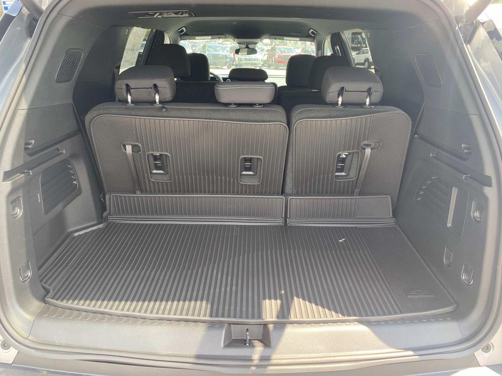new 2026 Chevrolet Traverse car, priced at $40,139
