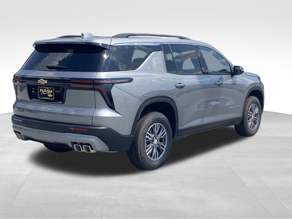 new 2026 Chevrolet Traverse car, priced at $40,139