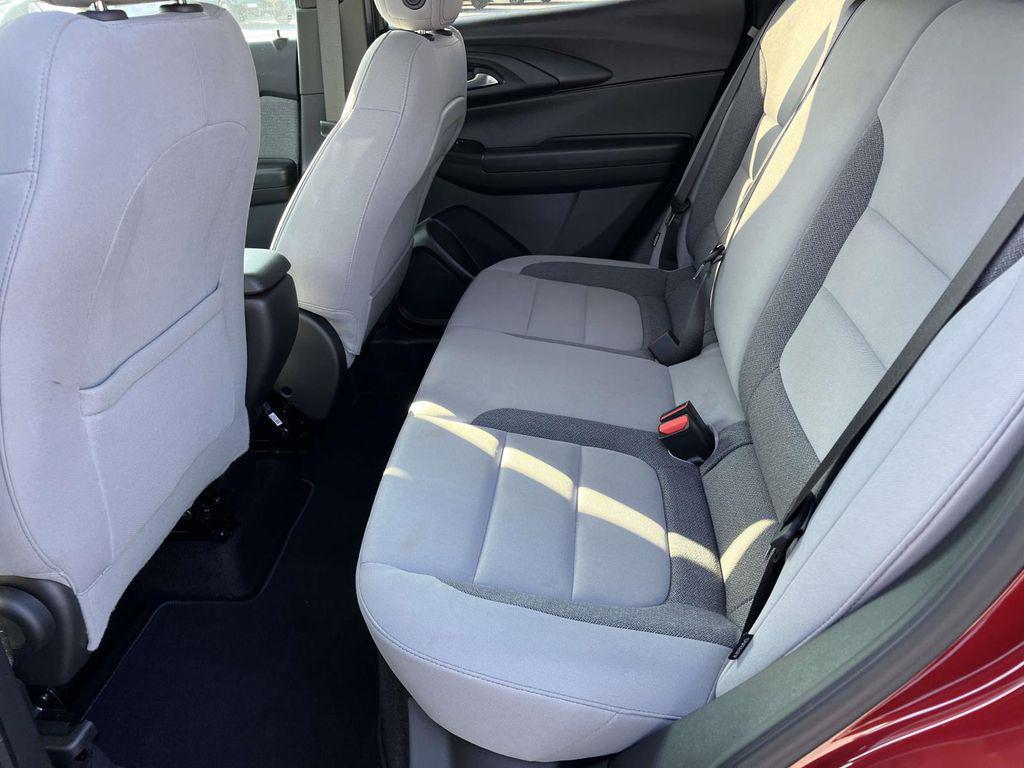new 2025 Chevrolet TrailBlazer car, priced at $22,254