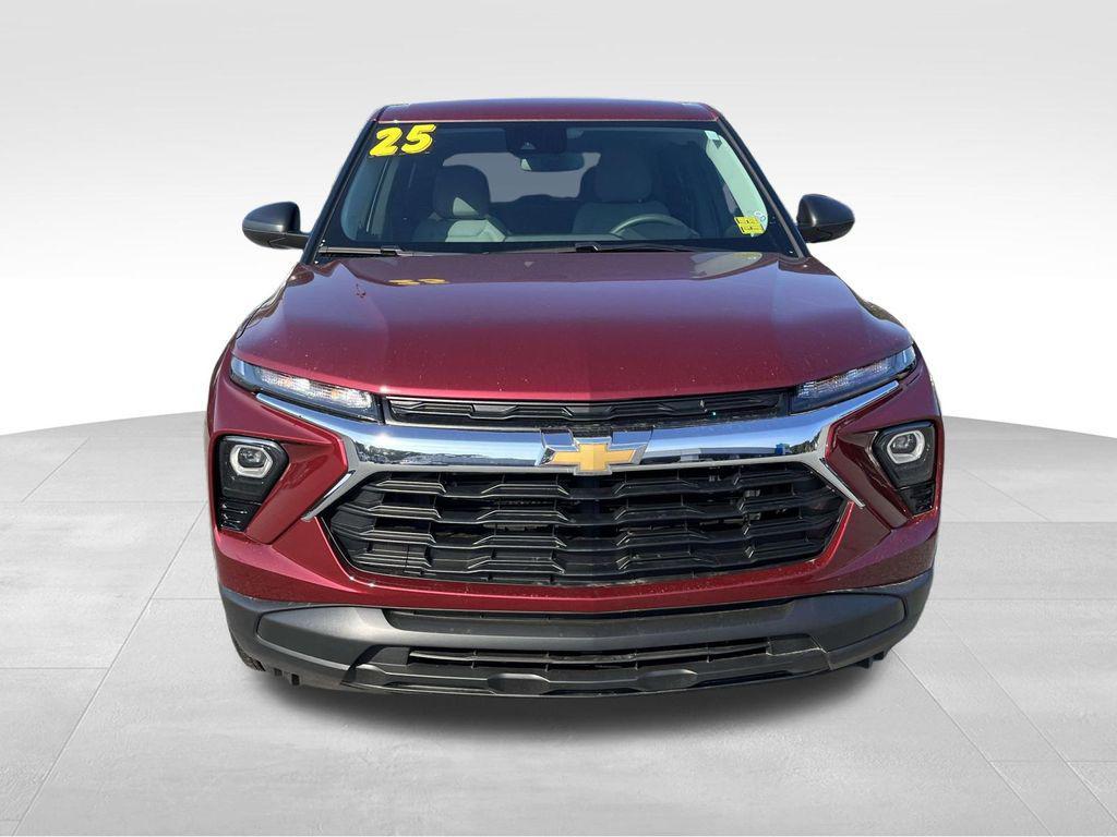new 2025 Chevrolet TrailBlazer car, priced at $22,254