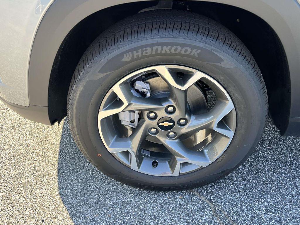new 2025 Chevrolet Trax car, priced at $22,770