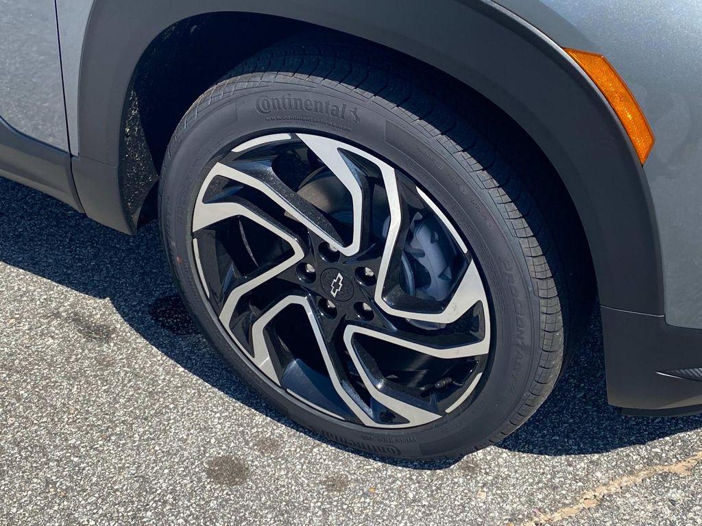 new 2026 Chevrolet TrailBlazer car, priced at $28,933