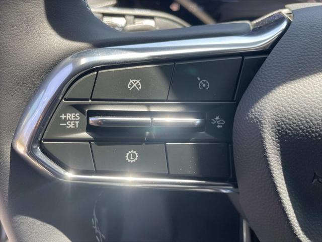 new 2025 Chevrolet Traverse car, priced at $41,395