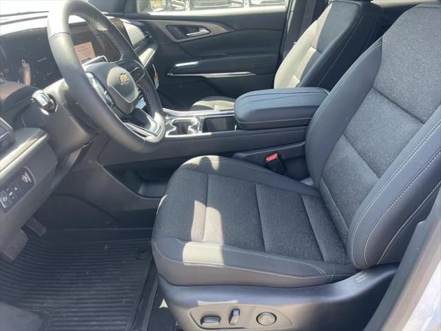 new 2025 Chevrolet Traverse car, priced at $41,395
