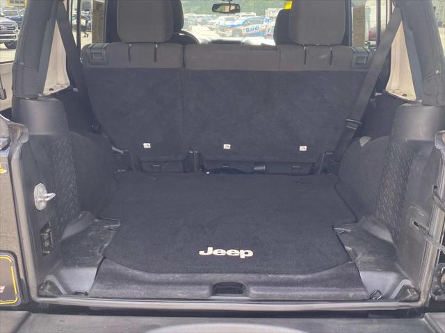 used 2015 Jeep Wrangler Unlimited car, priced at $12,090