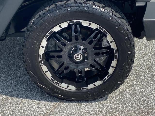 used 2015 Jeep Wrangler Unlimited car, priced at $12,090