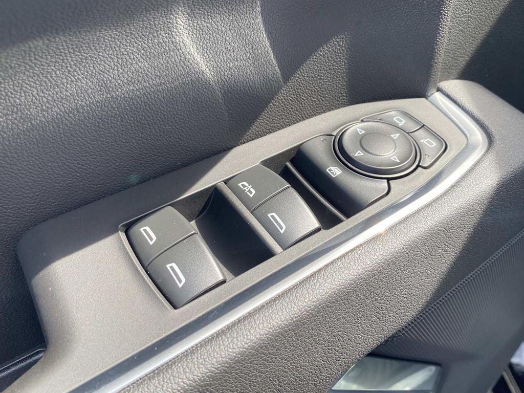 new 2025 Chevrolet Silverado 1500 car, priced at $38,912