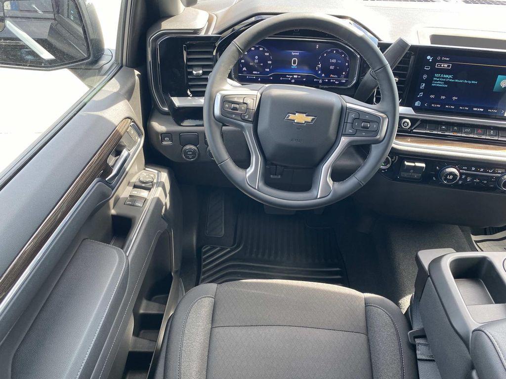 new 2025 Chevrolet Silverado 1500 car, priced at $38,912