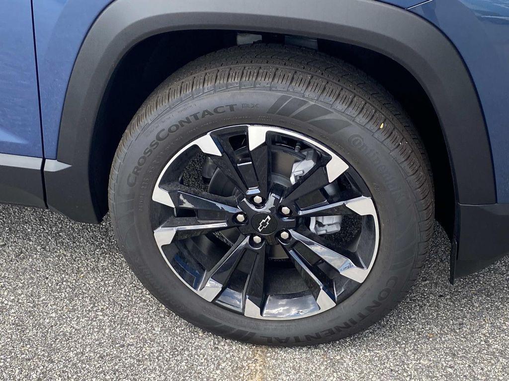 new 2026 Chevrolet Equinox car, priced at $33,530