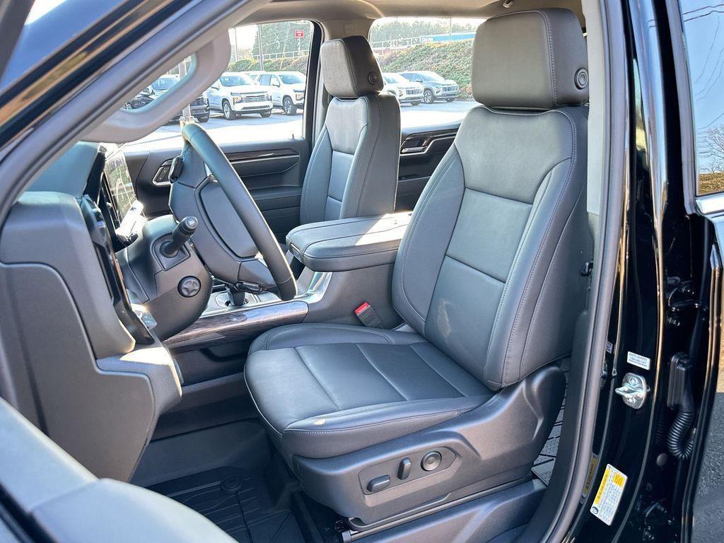 new 2025 Chevrolet Silverado 1500 car, priced at $52,882