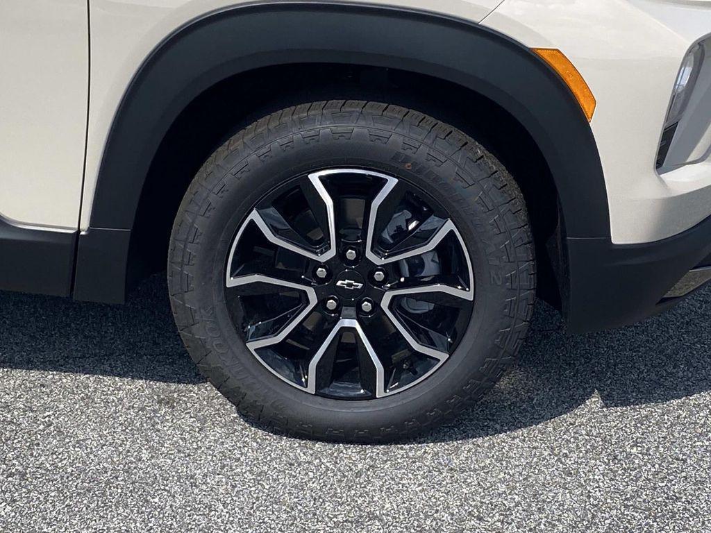 new 2026 Chevrolet TrailBlazer car, priced at $33,342
