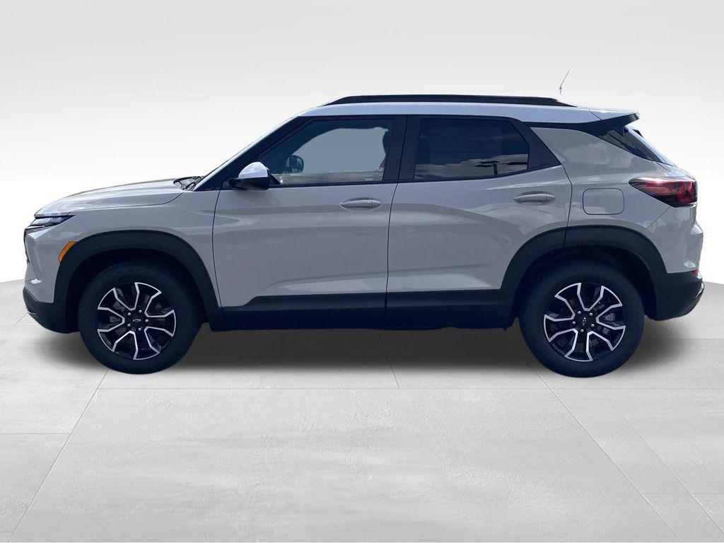 new 2026 Chevrolet TrailBlazer car, priced at $33,342