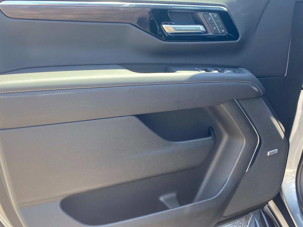 new 2025 Chevrolet Tahoe car, priced at $73,483