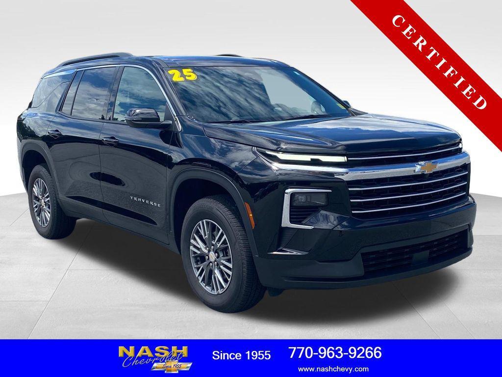 used 2025 Chevrolet Traverse car, priced at $37,490