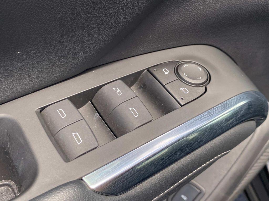 used 2025 Chevrolet Traverse car, priced at $38,490