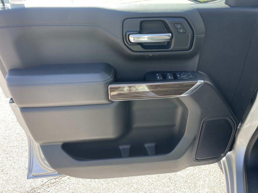 used 2022 Chevrolet Silverado 1500 car, priced at $31,990