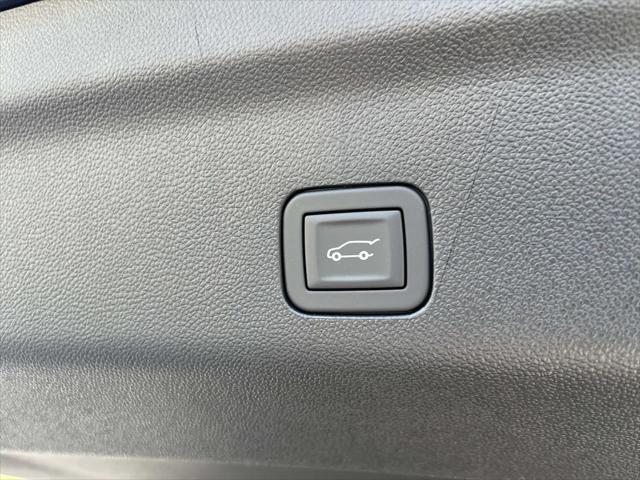 new 2025 Chevrolet Suburban car, priced at $75,643