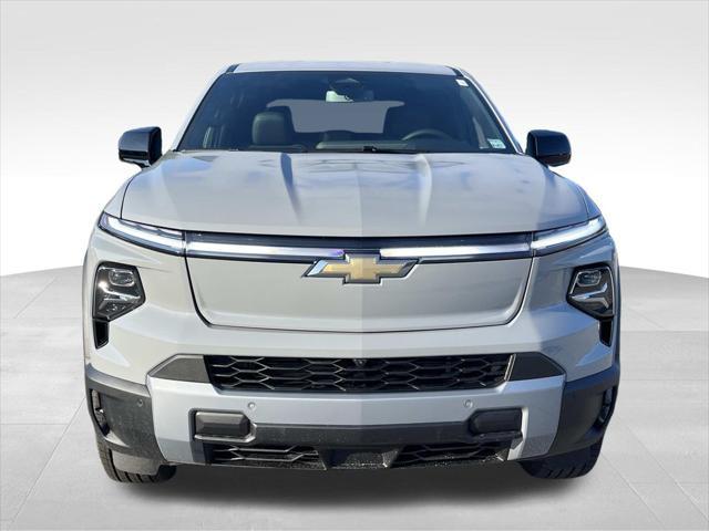 new 2025 Chevrolet Silverado EV car, priced at $70,400