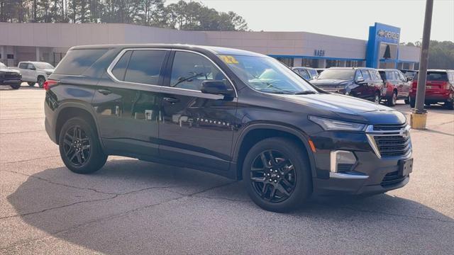 used 2022 Chevrolet Traverse car, priced at $26,490