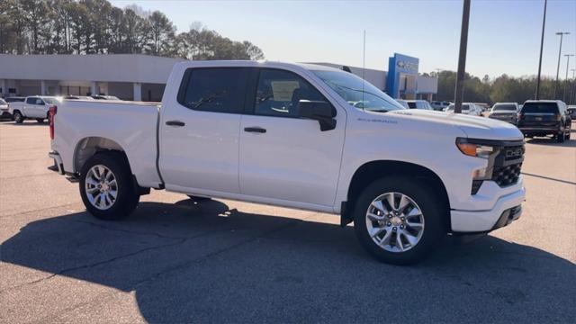 new 2025 Chevrolet Silverado 1500 car, priced at $40,321