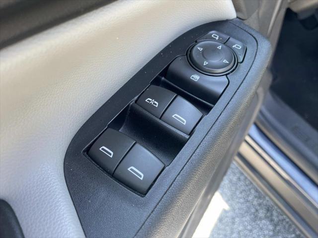 used 2018 Chevrolet Equinox car, priced at $13,090