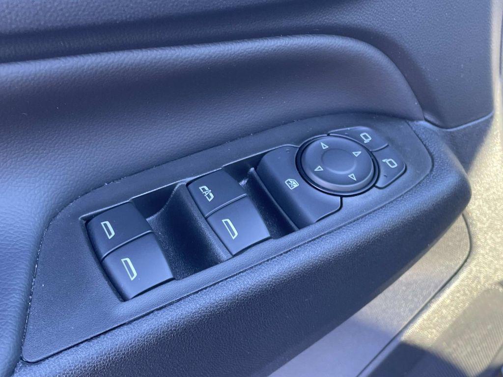 used 2023 Chevrolet Equinox car, priced at $22,290