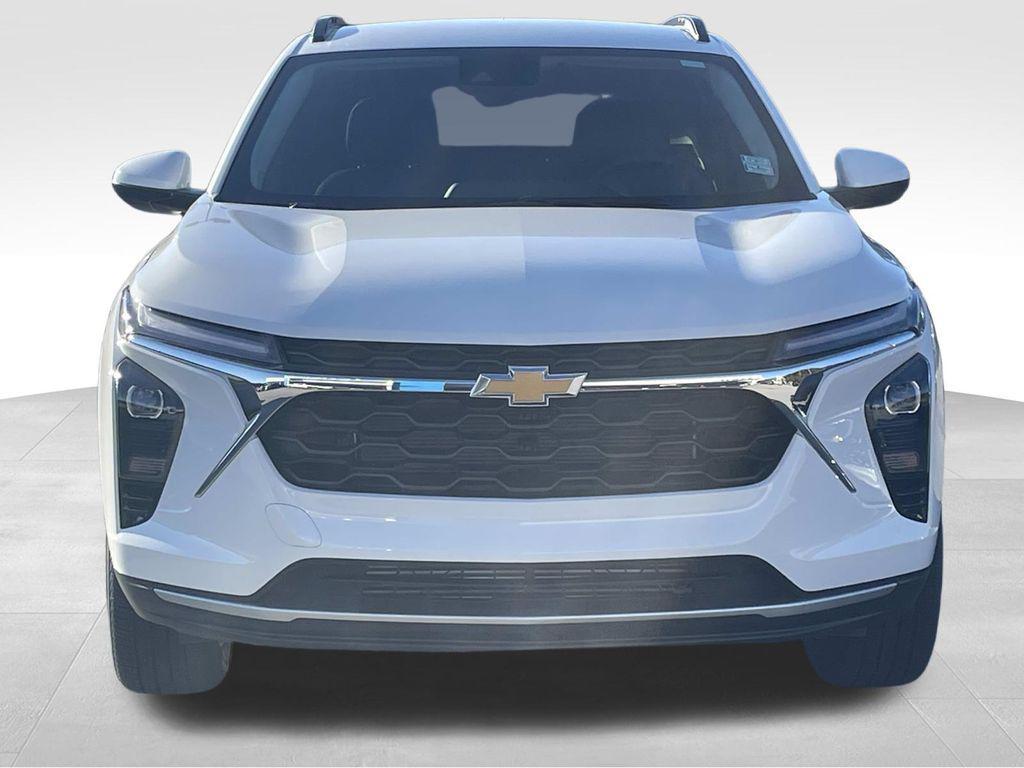 new 2026 Chevrolet Trax car, priced at $25,367