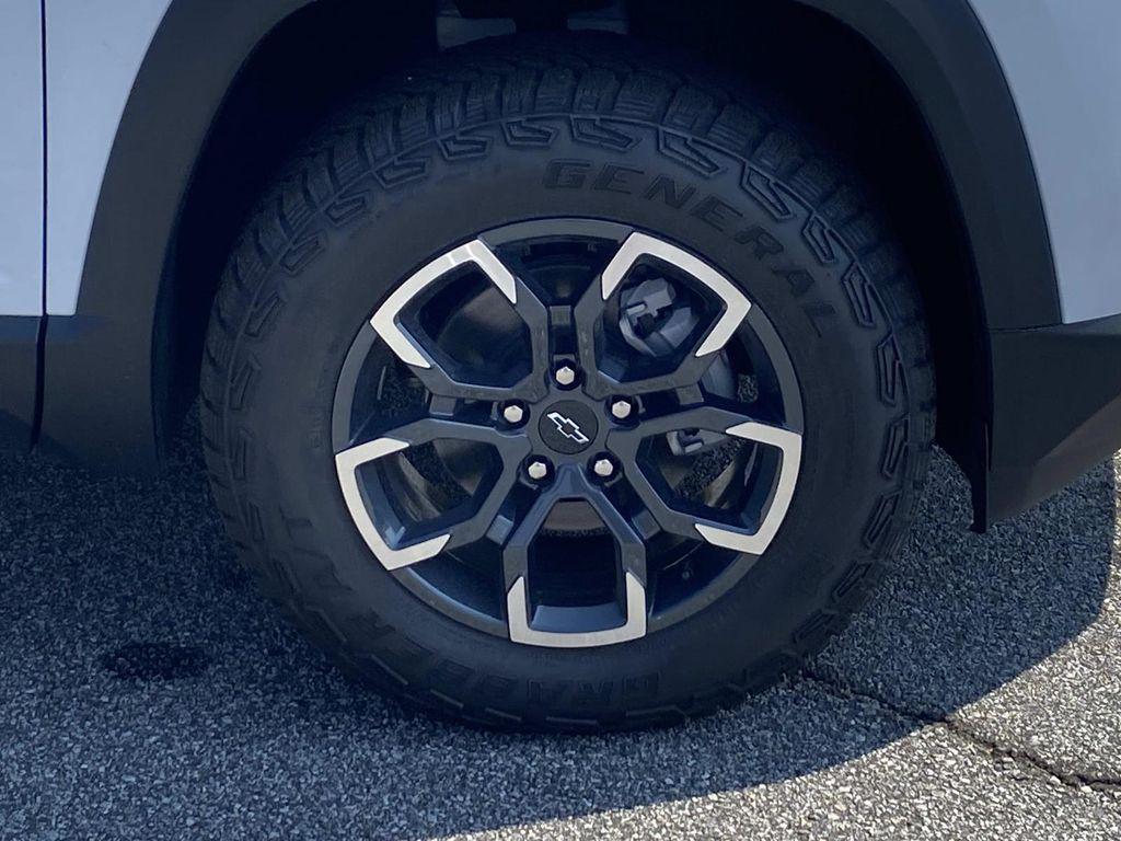 new 2026 Chevrolet Equinox car, priced at $35,353