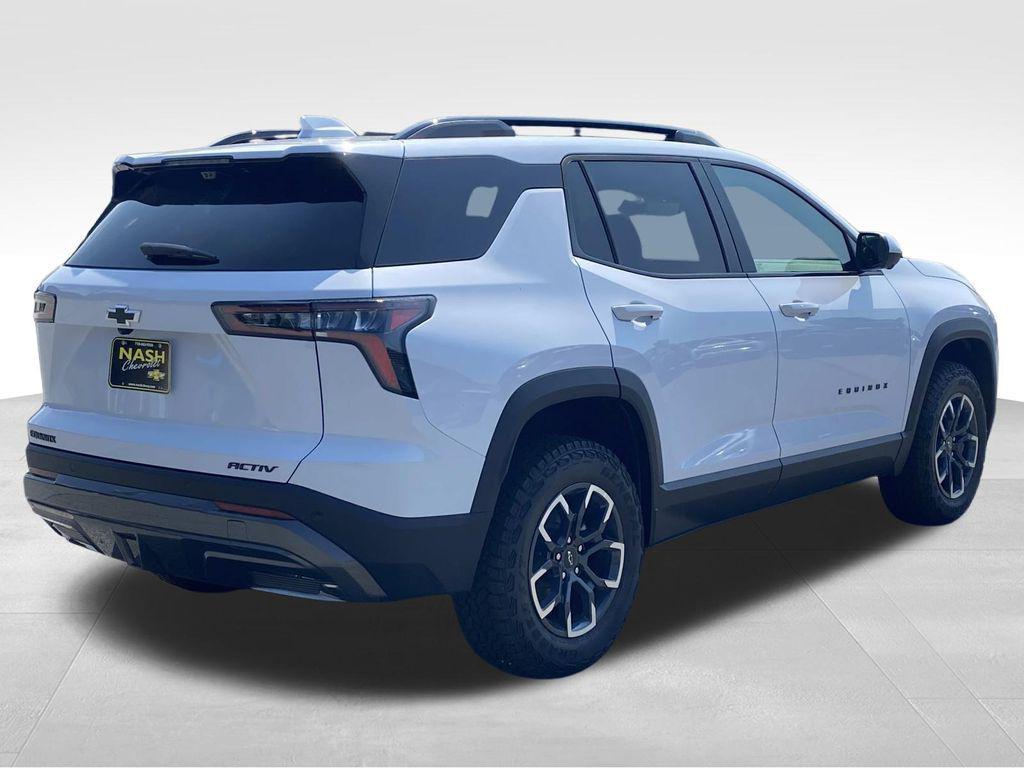 new 2026 Chevrolet Equinox car, priced at $35,353