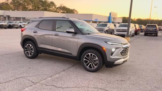 new 2025 Chevrolet TrailBlazer car, priced at $25,488