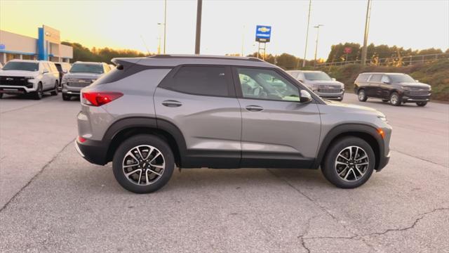 new 2025 Chevrolet TrailBlazer car, priced at $25,488