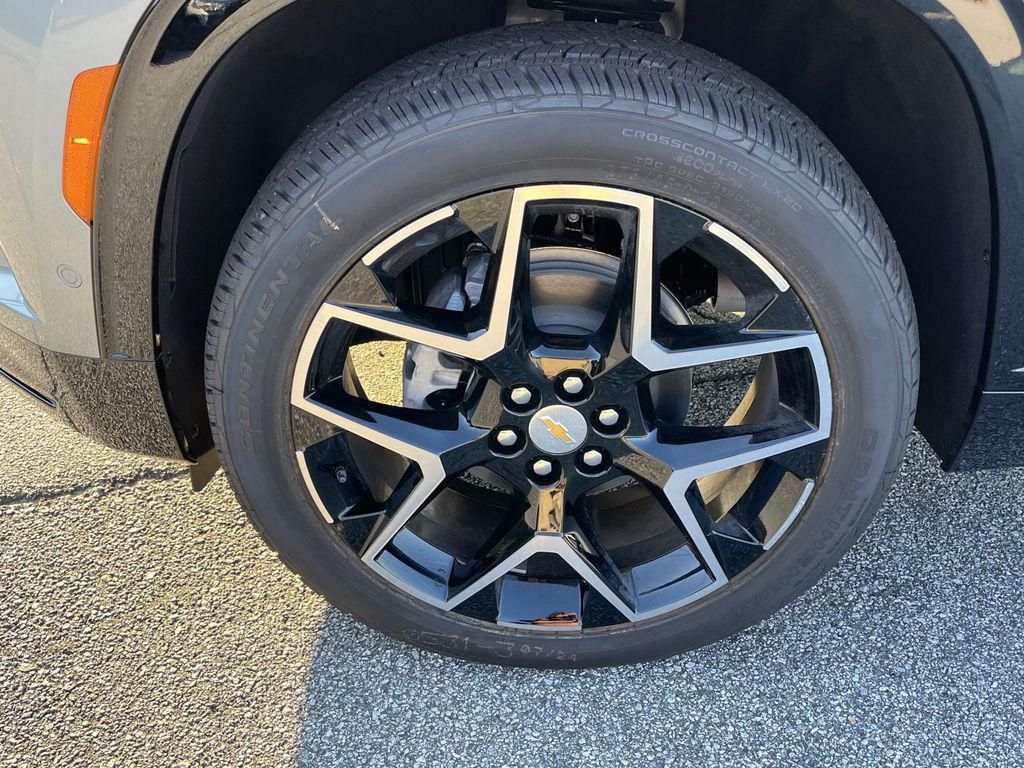 new 2026 Chevrolet Traverse car, priced at $58,074