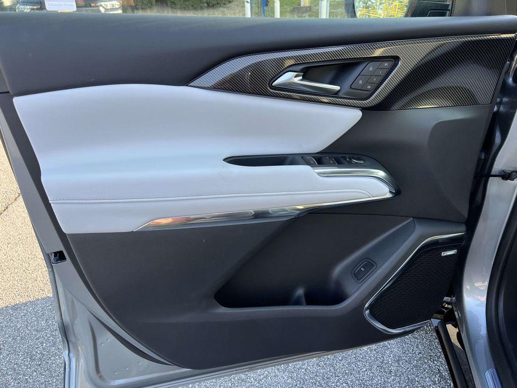 new 2026 Chevrolet Traverse car, priced at $58,074