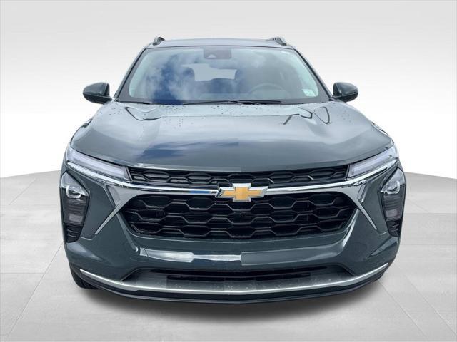 new 2025 Chevrolet Trax car, priced at $23,956