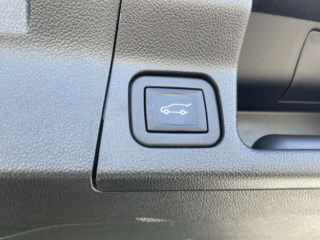 used 2023 GMC Acadia car, priced at $32,990