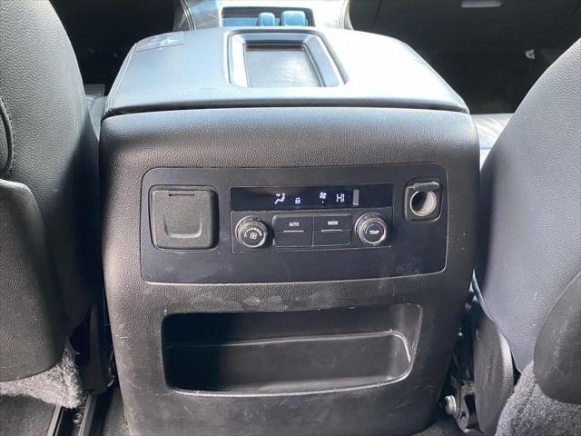 used 2015 GMC Yukon XL car, priced at $13,090