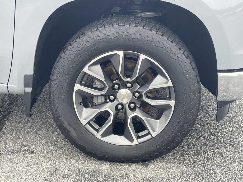 used 2024 Chevrolet Silverado 1500 car, priced at $37,990