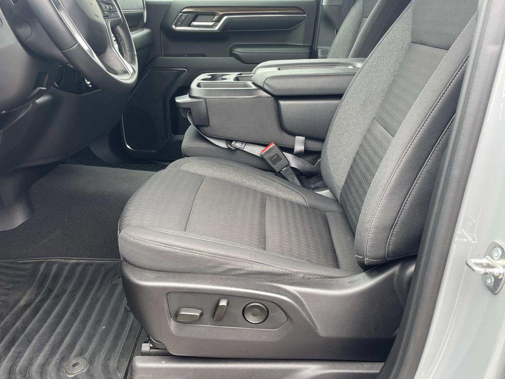 used 2024 Chevrolet Silverado 1500 car, priced at $37,990