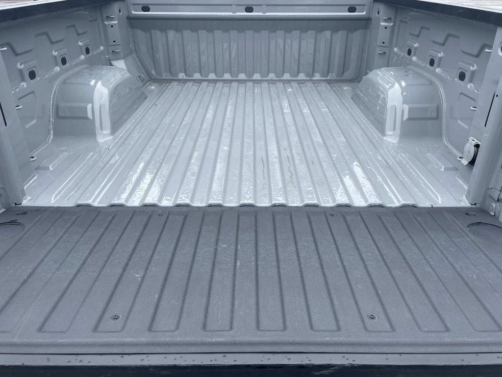 used 2024 Chevrolet Silverado 1500 car, priced at $37,990