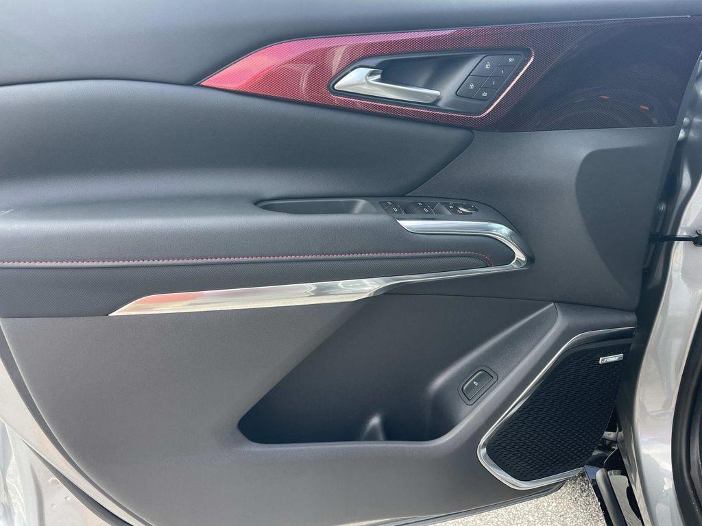 new 2026 Chevrolet Traverse car, priced at $57,070