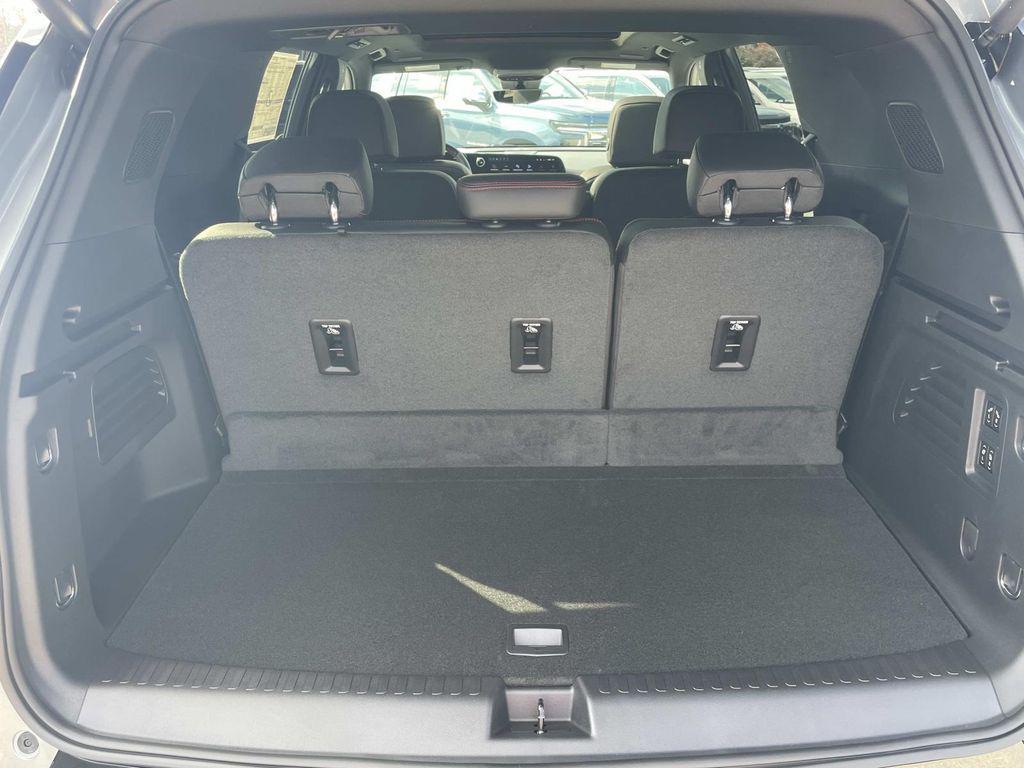 new 2026 Chevrolet Traverse car, priced at $57,070