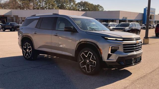 new 2025 Chevrolet Traverse car, priced at $55,648