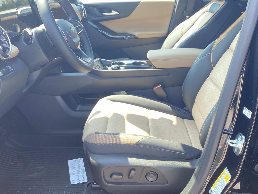 new 2026 Chevrolet Equinox car, priced at $34,418