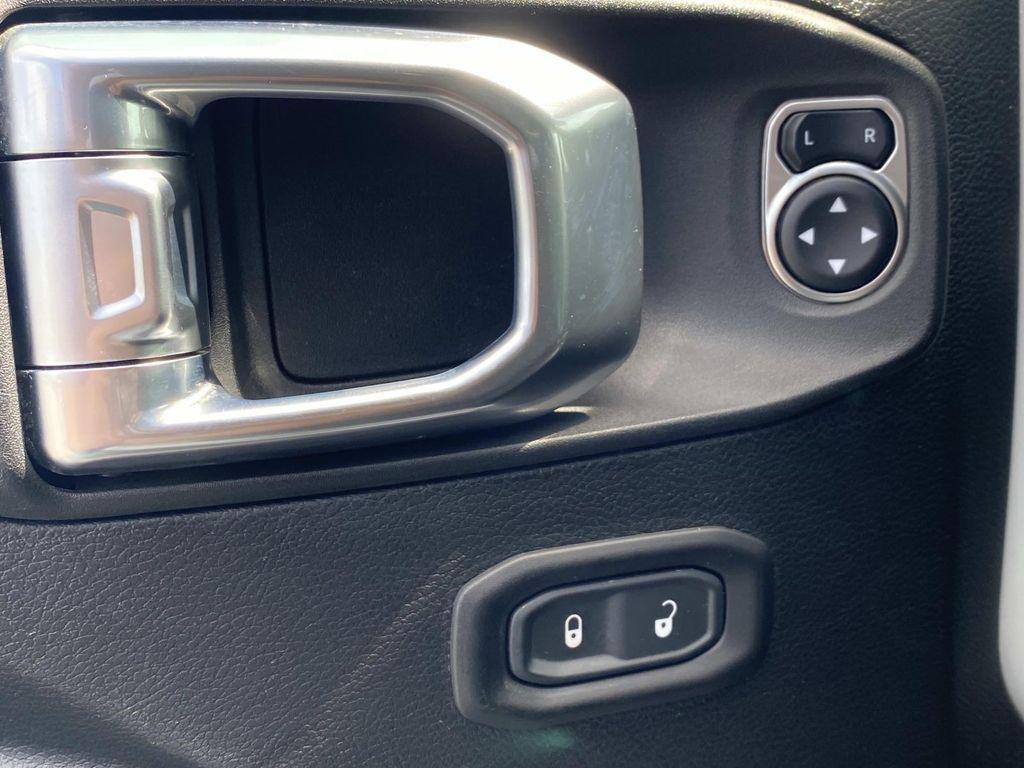 used 2021 Jeep Wrangler Unlimited car, priced at $27,490