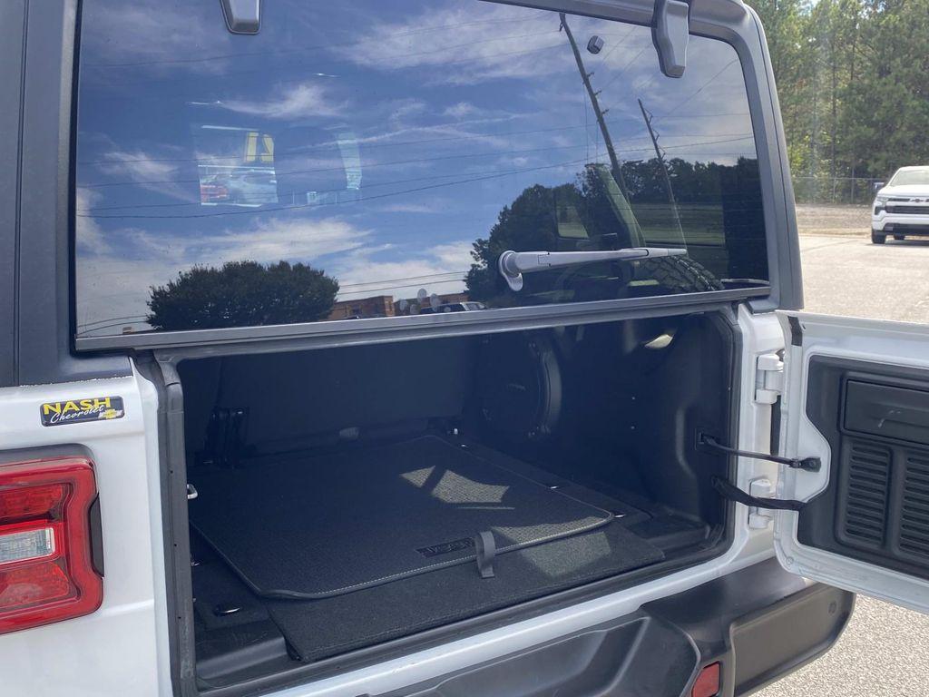 used 2021 Jeep Wrangler Unlimited car, priced at $27,490