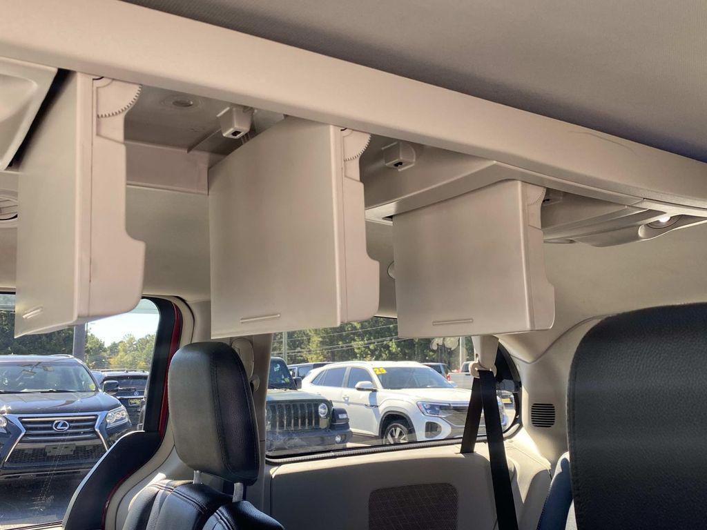 used 2014 Chrysler Town & Country car, priced at $5,990